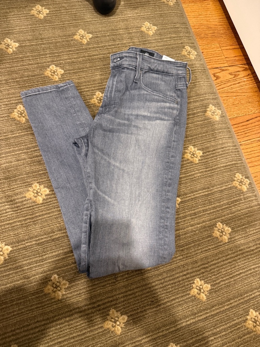 Ag Adriano Goldschmied Women's Skinny Jeans in Light Gray-Blue Wash